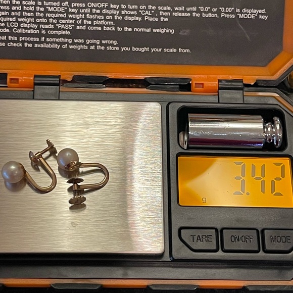 Vintage 14k Yellow Gold Akoya Pearl Screw Back Earrings 3.42 Grams. - Picture 8 of 16